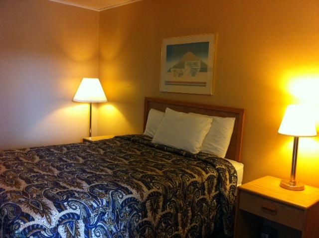 Silver Spur Motel Lander Zewnętrze zdjęcie